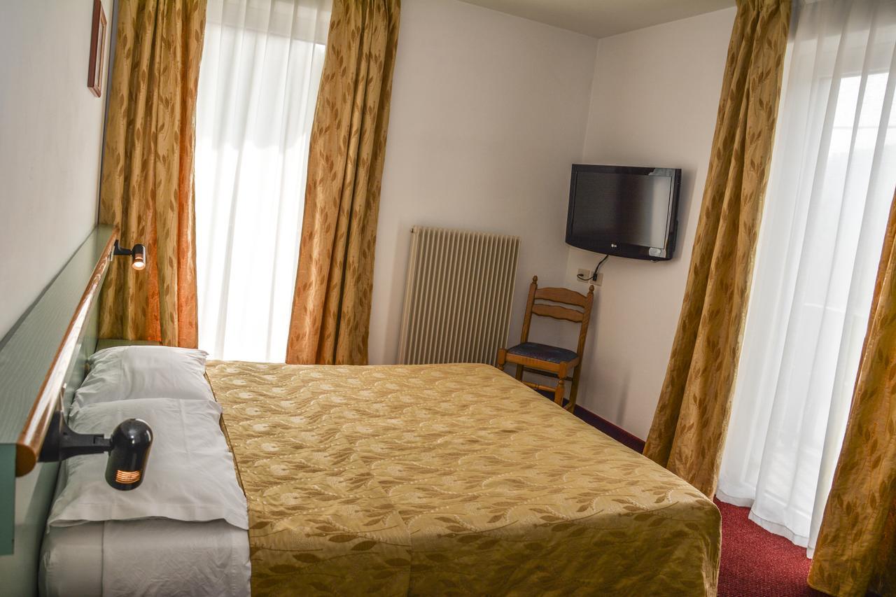 Hotel Sport П'єве-ді-Ледро Екстер'єр фото
