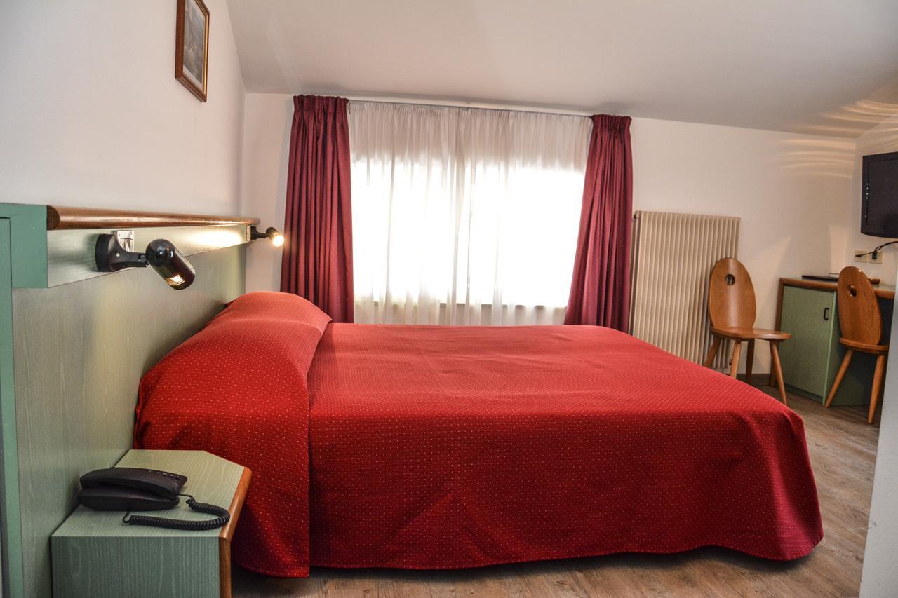 Hotel Sport П'єве-ді-Ледро Екстер'єр фото