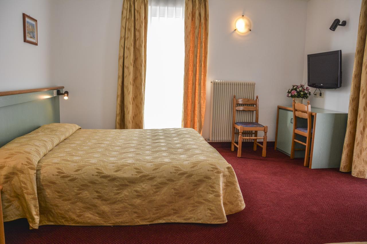 Hotel Sport П'єве-ді-Ледро Екстер'єр фото